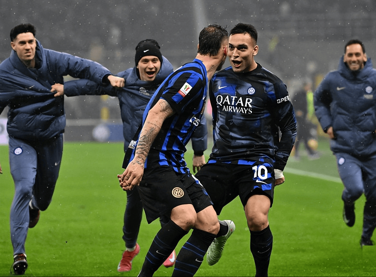 米乐中国平台包含赛前欧冠传出新动向，拉齐奥迎来里程碑，管理层表态：媒体盛赞，阵容厚度经受考验的词条